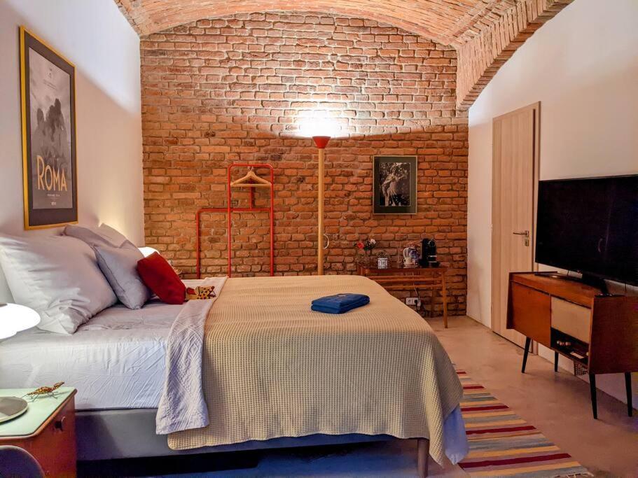 Romantic And Atypical Apartments In Prague'S Montmartre Екстер'єр фото