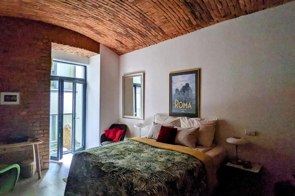 Romantic And Atypical Apartments In Prague'S Montmartre Екстер'єр фото