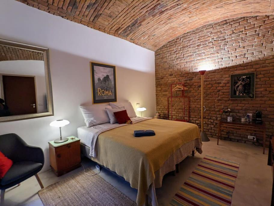 Romantic And Atypical Apartments In Prague'S Montmartre Екстер'єр фото